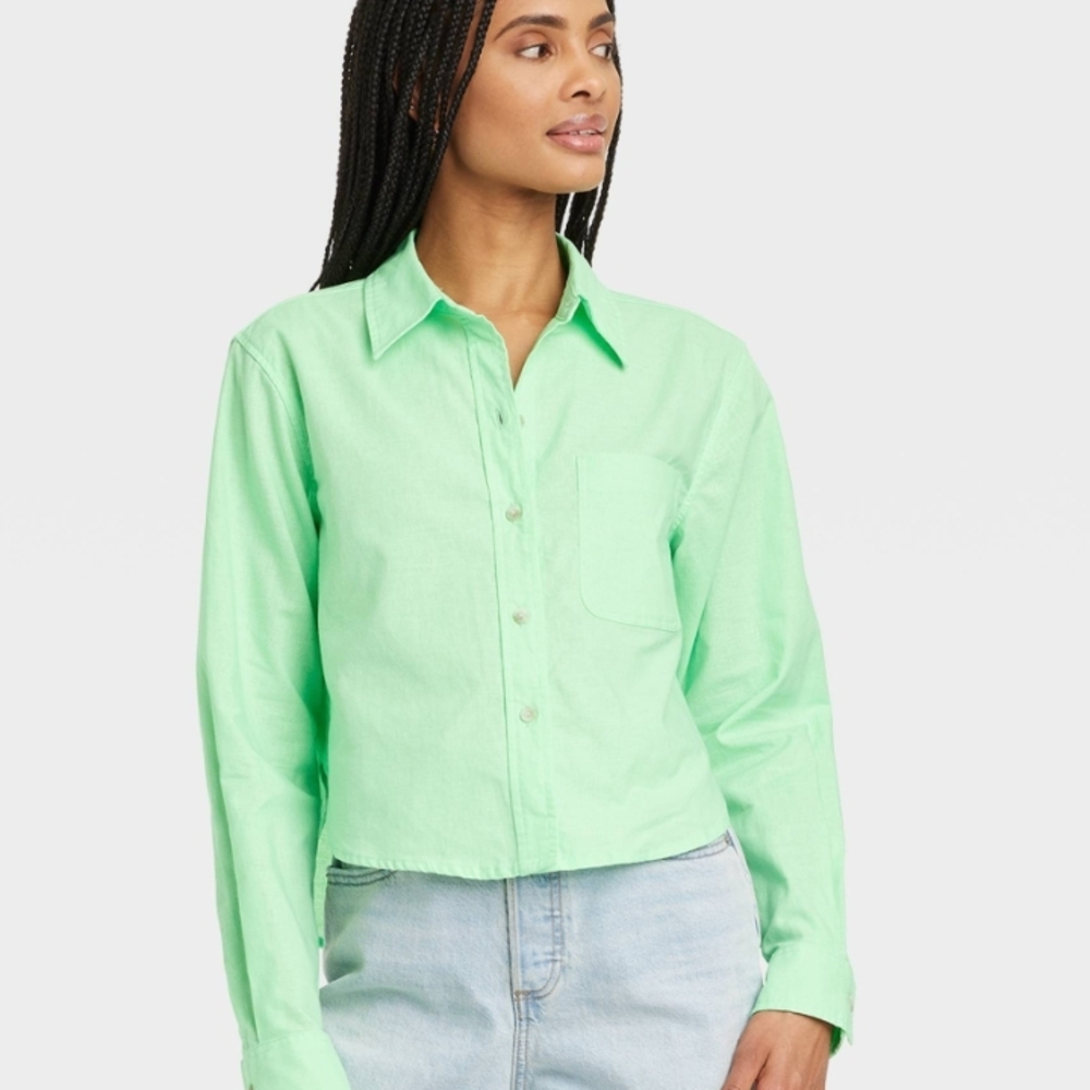 Universal Thread Light Green Cropped Button-Down Shirt Size Small